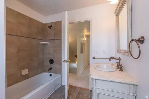 Bath - 1045 Fox Farm Rd, Logan, UT 84321 photo 7 of 8