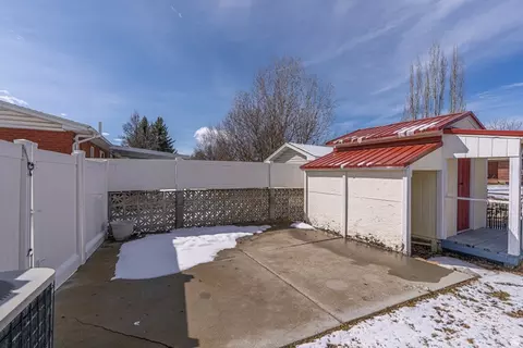 Exterior - 1045 Fox Farm Rd, Logan, UT 84321 photo 14 of 16