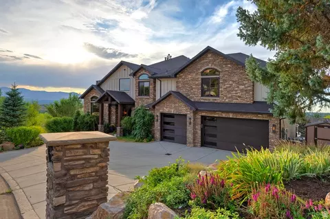 2373 E Bear Hills Cir, Draper, UT 84020