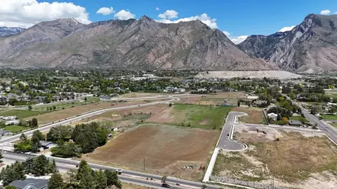 5246 W 11200 N #1, Highland, UT 84003