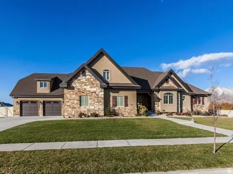Exterior - 896 W 675 S, Mapleton, UT 84664 photo 2 of 11
