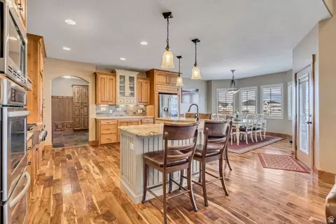 Kitchen - 896 W 675 S, Mapleton, UT 84664 photo 4 of 7