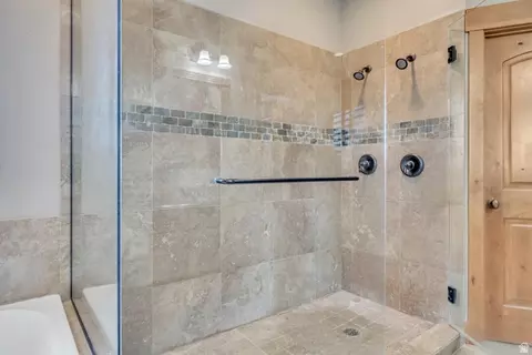 Bath - 896 W 675 S, Mapleton, UT 84664 photo 4 of 10