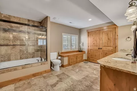 Bath - 896 W 675 S, Mapleton, UT 84664 photo 9 of 10