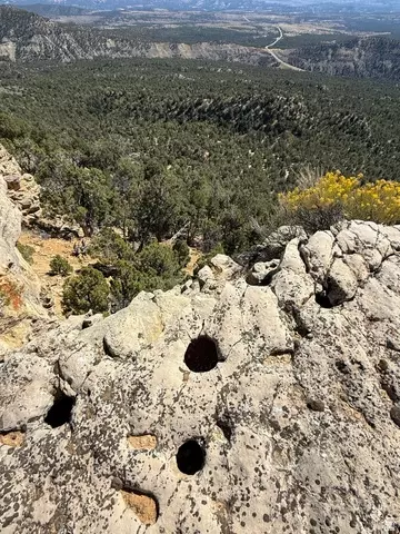 Undisclosed, Mount Carmel, UT 84755 photo 2