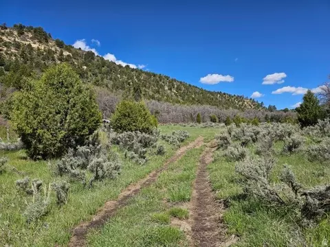 4 Mineral Springs Rd, Mount Carmel, UT 84755 photo 13