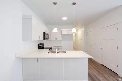 Kitchen - 4668 S Olive Ave #T203, Mapleton, UT 84664 photo 3 of 3