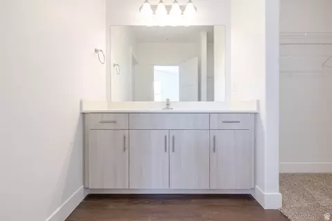 Bath - 4668 S Olive Ave #T304, Mapleton, UT 84664 photo 2 of 2