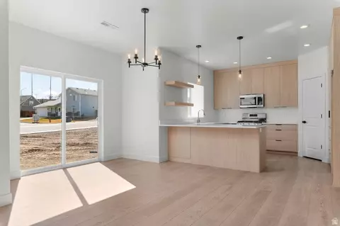 Living - 229 E 670 S #7, Payson, UT 84651 photo 3 of 3