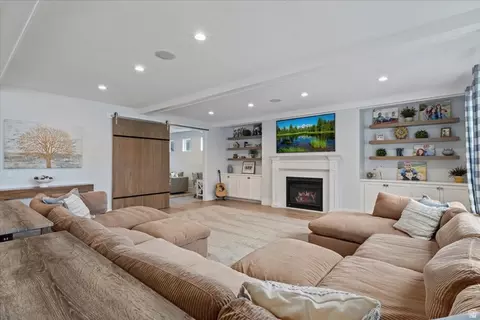 Living - 3541 S Mapleton Estates Dr, Mapleton, UT 84664 photo 1 of 1