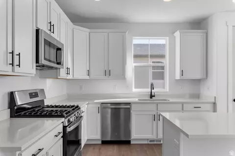 Kitchen - 1822 E Kern Mtn, Eagle Mountain, UT 84005 photo 1 of 1
