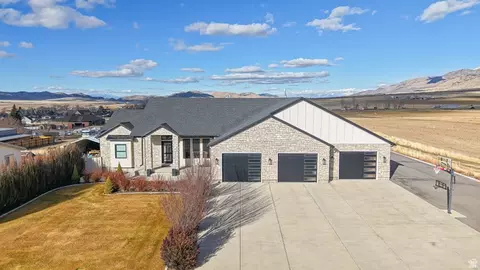 435 E 100 N, Mona, UT 84645