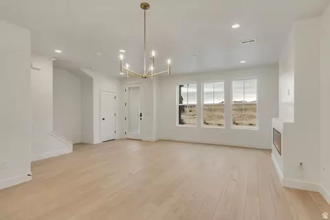 6996 W Hidden Hills Way #182, West Jordan, UT 84081