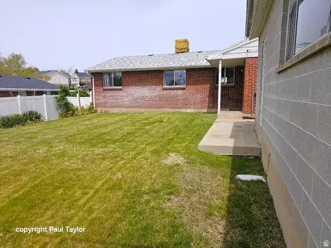 Exterior - 518 E 250 S, Clearfield, UT 84015 photo 2 of 3