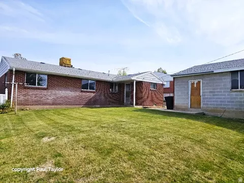 Exterior - 518 E 250 S, Clearfield, UT 84015 photo 3 of 3