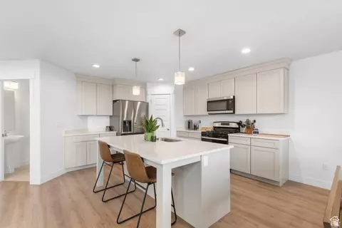 6542 W Ipswitch Way, Herriman, UT 84096