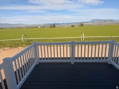 Exterior - 557 N 510 E, Smithfield, UT 84335 photo 2 of 2