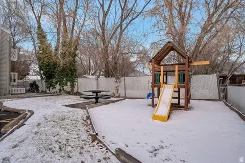 Exterior - 875 E Arrowhead Ln #42, Murray, UT 84107 photo 3 of 3