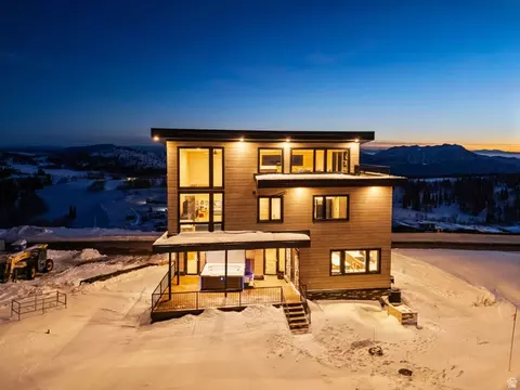 Exterior - 8526 E Overlook Dr, Eden, UT 84310 photo 11 of 18