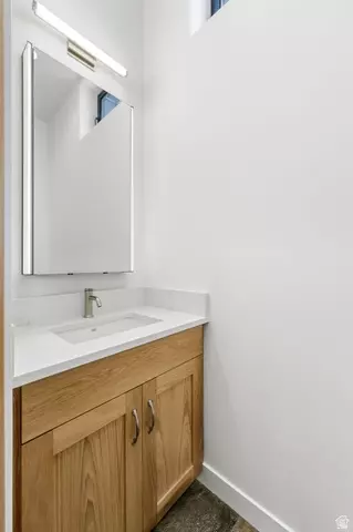 Bath - 8526 E Overlook Dr, Eden, UT 84310 photo 11 of 11