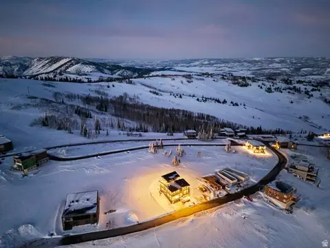 View/Area - 8526 E Overlook Dr, Eden, UT 84310 photo 1 of 8