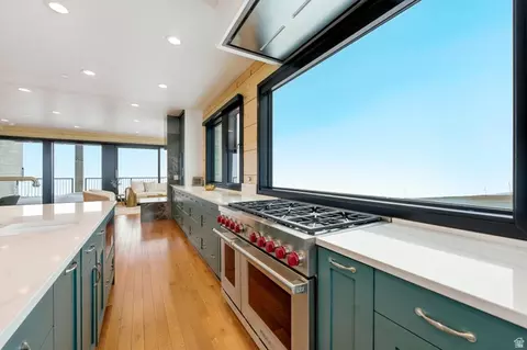 Kitchen - 8526 E Overlook Dr, Eden, UT 84310 photo 3 of 5