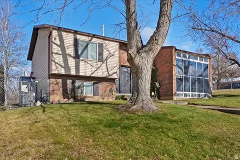 Exterior - 1545 E 975 N, Layton, UT 84040 photo 1 of 4