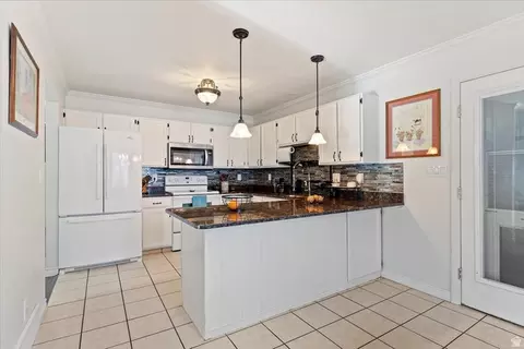 Kitchen - 1545 E 975 N, Layton, UT 84040 photo 1 of 2