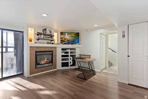 Living - 1545 E 975 N, Layton, UT 84040 photo 1 of 2