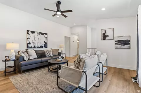 1492 E Sandy Hills Dr, Sandy, UT 84093