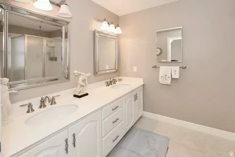Bath - 80 N 1200 E, Orem, UT 84097 photo 3 of 7