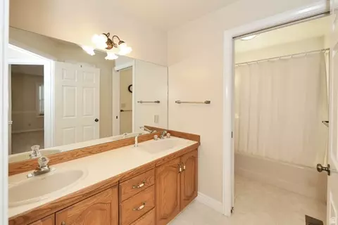 Bath - 80 N 1200 E, Orem, UT 84097 photo 6 of 7