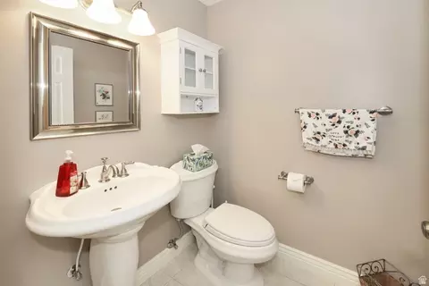 Bath - 80 N 1200 E, Orem, UT 84097 photo 5 of 7