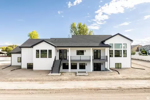 1104 W 10125 S, South Jordan, UT 84095