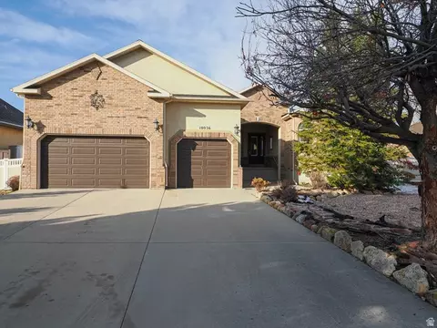 10036 S Birdie Way, South Jordan, UT 84095