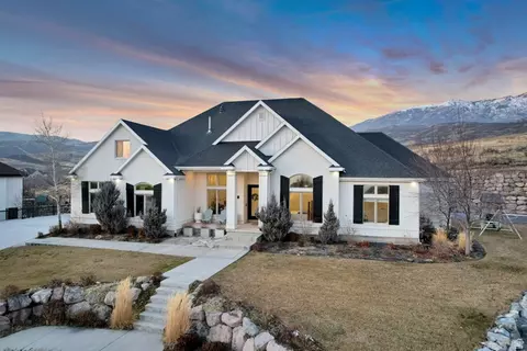 5886 W Timber Ridge Ln, Highland, UT 84003