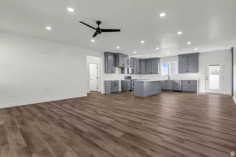Living - 520 E 450 N, Delta, UT 84624 photo 1 of 4