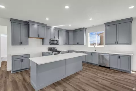 Kitchen - 520 E 450 N, Delta, UT 84624 photo 4 of 4