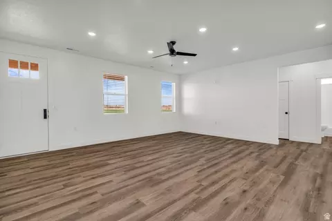 Living - 520 E 450 N, Delta, UT 84624 photo 3 of 4
