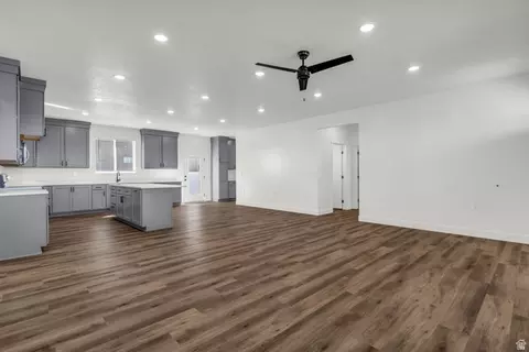 Living - 520 E 450 N, Delta, UT 84624 photo 2 of 4