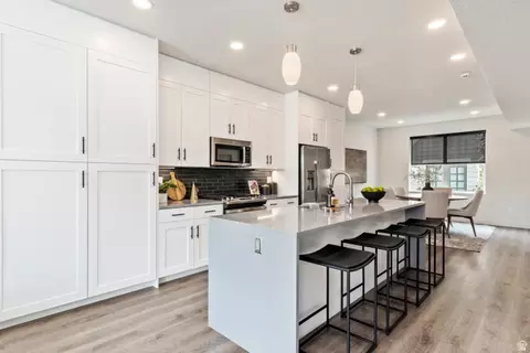Kitchen - 32 W 400 S, Bountiful, UT 84010 photo 1 of 6