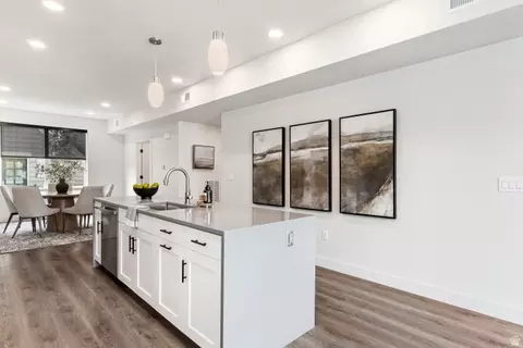 Kitchen - 32 W 400 S, Bountiful, UT 84010 photo 3 of 6