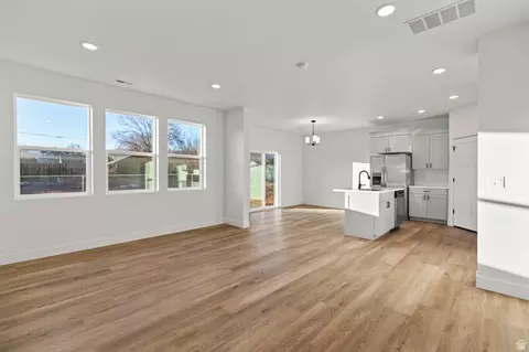 39 N 200 E, Richfield, UT 84701 photo 3