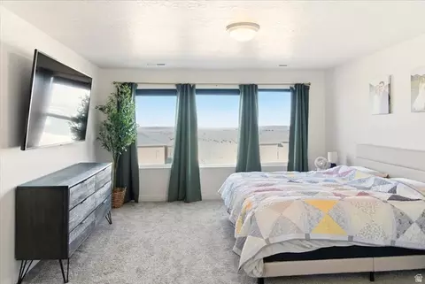 1166 W Early Light Way, Bluffdale, UT 84065