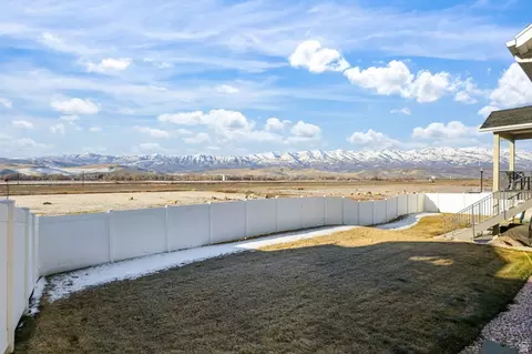 Exterior - 871 N 600 E, Morgan, UT 84050 photo 5 of 8