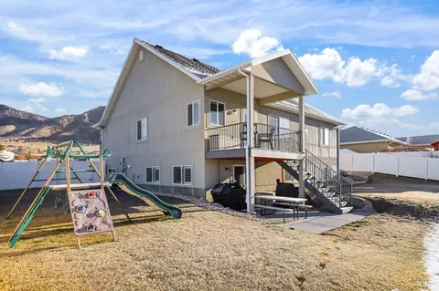 Exterior - 871 N 600 E, Morgan, UT 84050 photo 3 of 8