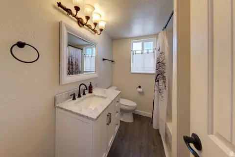 Bath - 278 Hobbs St, Moab, UT 84532 photo 4 of 6