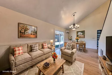 Living - 278 Hobbs St, Moab, UT 84532 photo 3 of 8