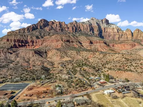Undisclosed, Springdale, UT 84767 photo 10