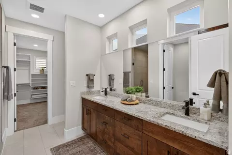 Bath - 3532 S Mapleton Estates Dr, Mapleton, UT 84664 photo 1 of 4